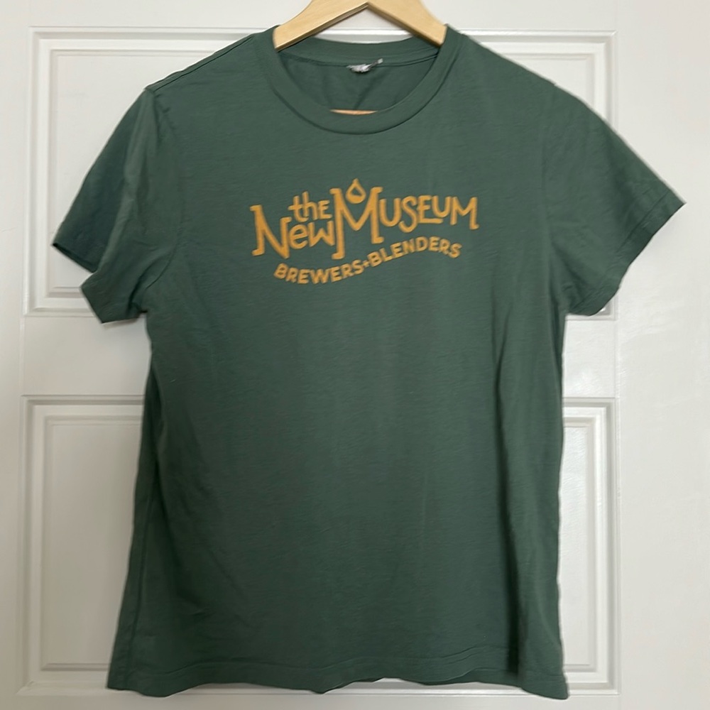 Size M Point Arena CA brewery shirt